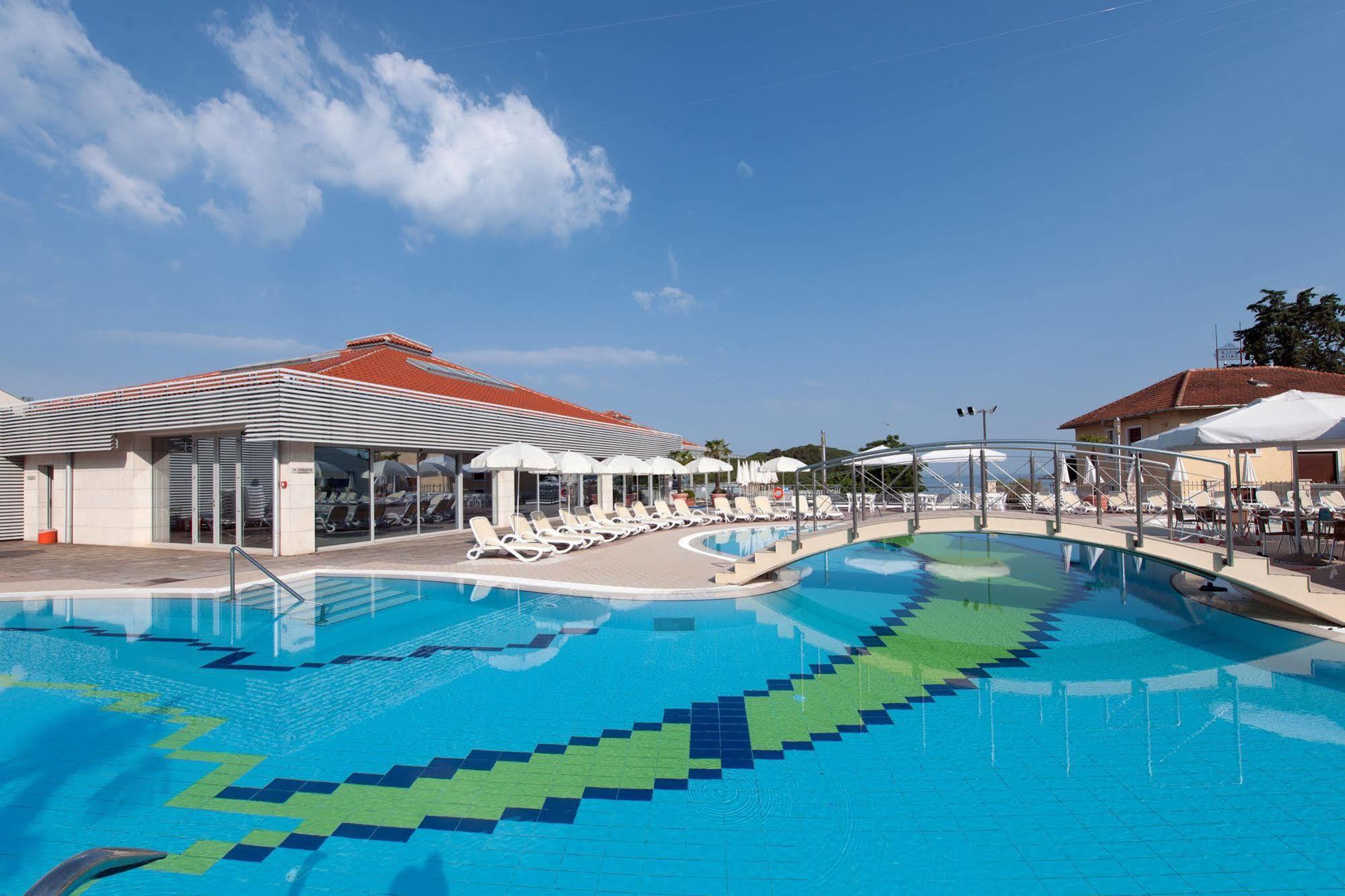 Maistra Select Belvedere Resort Vrsar Exterior photo