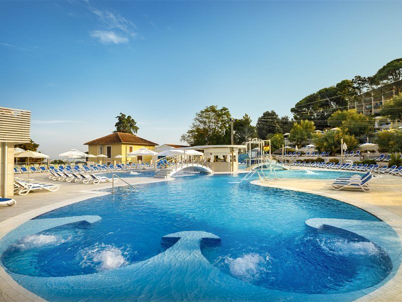 Maistra Select Belvedere Resort Vrsar Exterior photo
